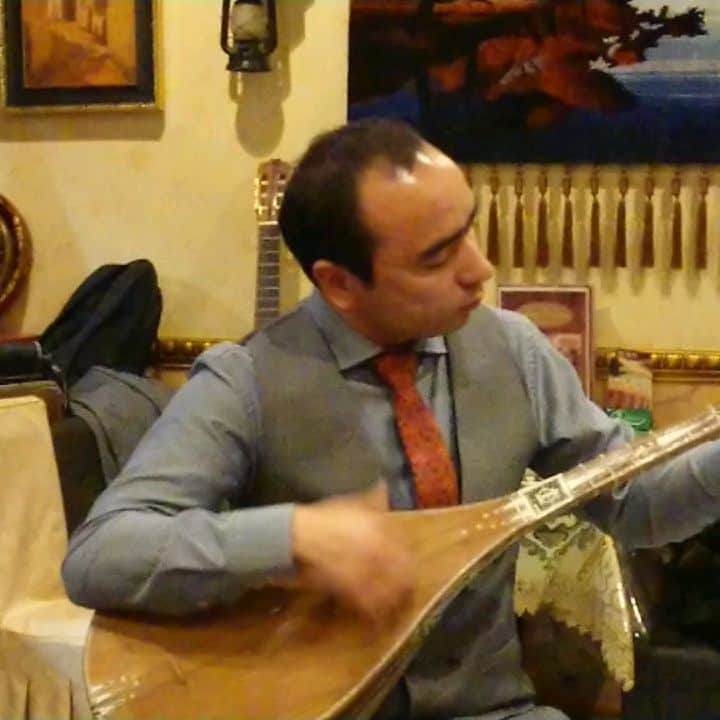 安倍昭恵のインスタグラム：「ウイグルの音楽を聴きながら美味しいウイグル料理を楽しみました！」
