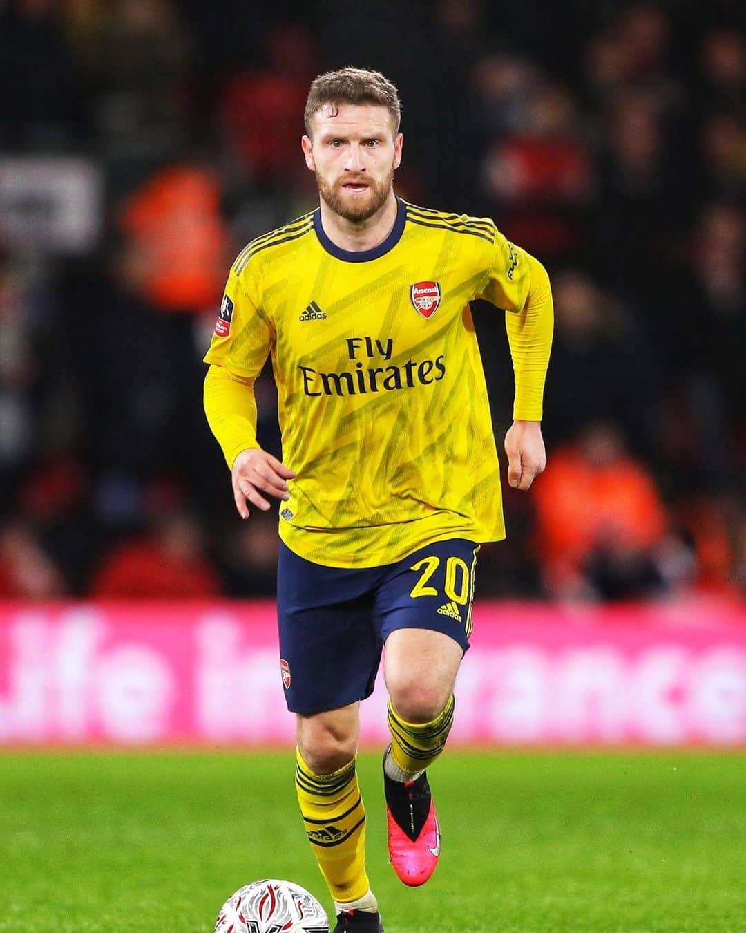 アーセナルFCさんのインスタグラム写真 - (アーセナルFCInstagram)「Feeling your pain, @shkodranmustafi 👊 We’re all right behind you 💛」1月28日 8時37分 - arsenal