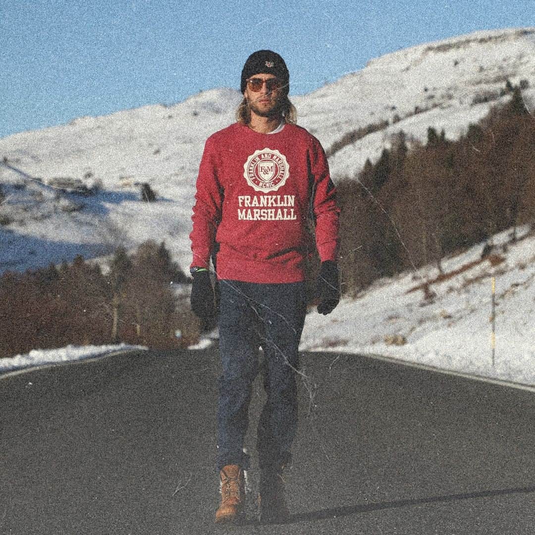 フランクリン&マーシャルのインスタグラム：「FRANKLIN & MARSHALL⁠ .⁠ MOUNTAIN ADVENTURES⁠ .⁠ #franklinandmarshall #mountainadventures #fallwintercollection #outdoorclothes #sportswear #franklinadventure #winterset」