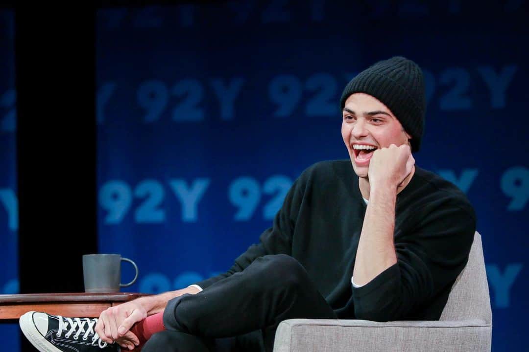 ノア・センティネオのインスタグラム：「When your #1 screams that they love you from the crowd」