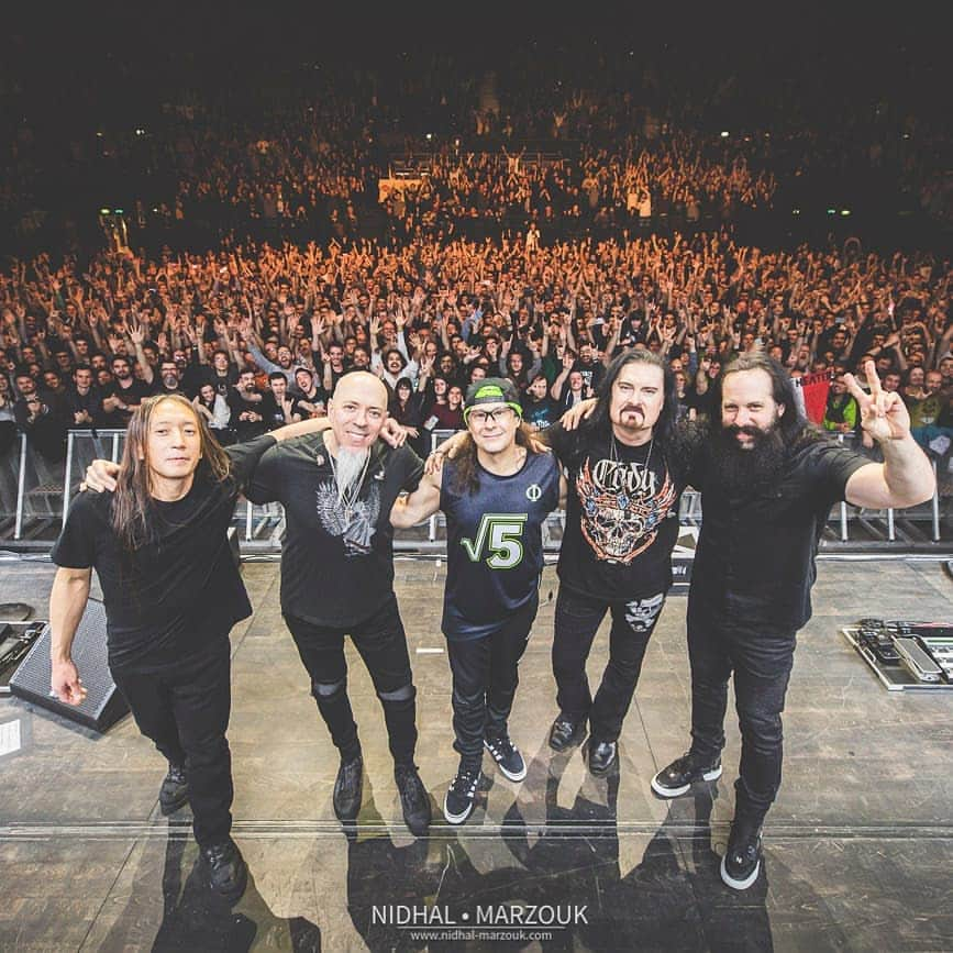 ドリーム・シアターさんのインスタグラム写真 - (ドリーム・シアターInstagram)「Thank you Paris, we loved your energy and excitement! 🇫🇷🤘🔥 📸 by @nidhal_marzouk_pro  #dreamtheater #distanceovertimetour」1月28日 1時09分 - dreamtheaterofficial