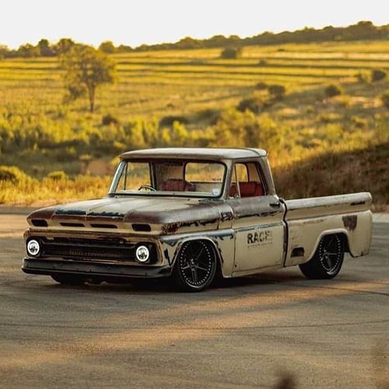 Classics Dailyさんのインスタグラム写真 - (Classics DailyInstagram)「@wilwooddiscbrakes 1966 Chevy C10 _ #Chevy #C10 #musclecar #hotrod  #restomod #classicsdaily #streetrod #protouring #streetcar #customcar #hotrods #classiccars #customcars #musclecars #americanmusclecars #hotrodsandmusclecars #americanmuscle  #classicmuscle」1月28日 1時51分 - classicsdaily