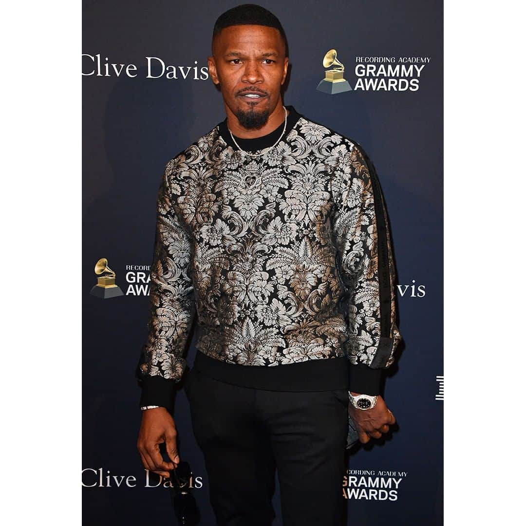 ドルチェ&ガッバーナさんのインスタグラム写真 - (ドルチェ&ガッバーナInstagram)「Jamie Foxx wears Dolce&Gabbana as he arrives at the Recording Academy and Clive Davis pre-Grammy gala at the Beverly Hilton hotel in Beverly Hills, California. #DolceGabbana #DGCelebs #DGMen #DGFamily #Grammys」1月28日 3時01分 - dolcegabbana