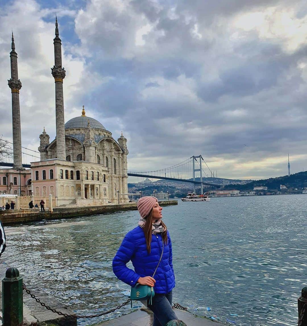 メリティナ・スタニウタさんのインスタグラム写真 - (メリティナ・スタニウタInstagram)「Сладкая соль Босфора 🇹🇷 Hello , Istanbul! ⠀ #Istanbul #turkey #bosfor #стамбул #турция」1月28日 3時01分 - melitinastaniouta