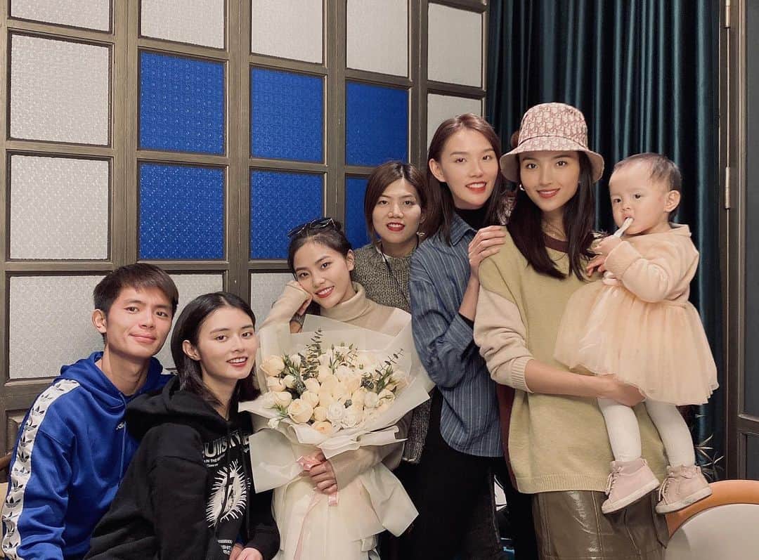 ルピン・ワンのインスタグラム：「1/13/2020, Shenzhen 。#BFF」