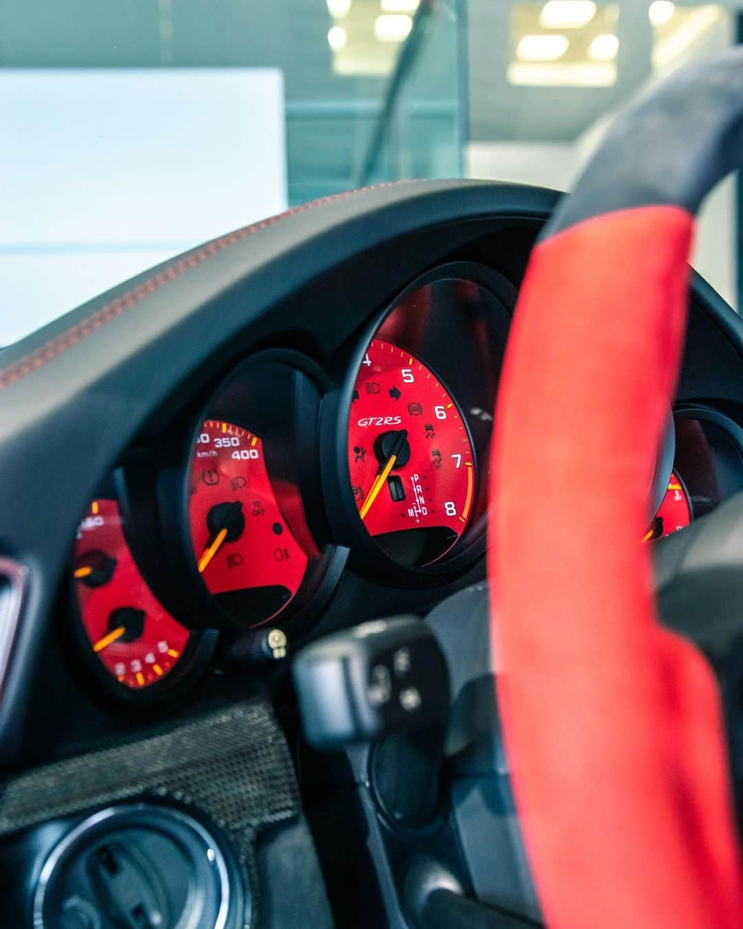 CarsWithoutLimitsさんのインスタグラム写真 - (CarsWithoutLimitsInstagram)「One of my fave Porsche; The 911 .2 GT2 RS W/ Weissach package  Photo @maxparkesphoto  Dealership @pfaffreserve  #carswithoutlimits #gt2rs」1月28日 9時39分 - carswithoutlimits