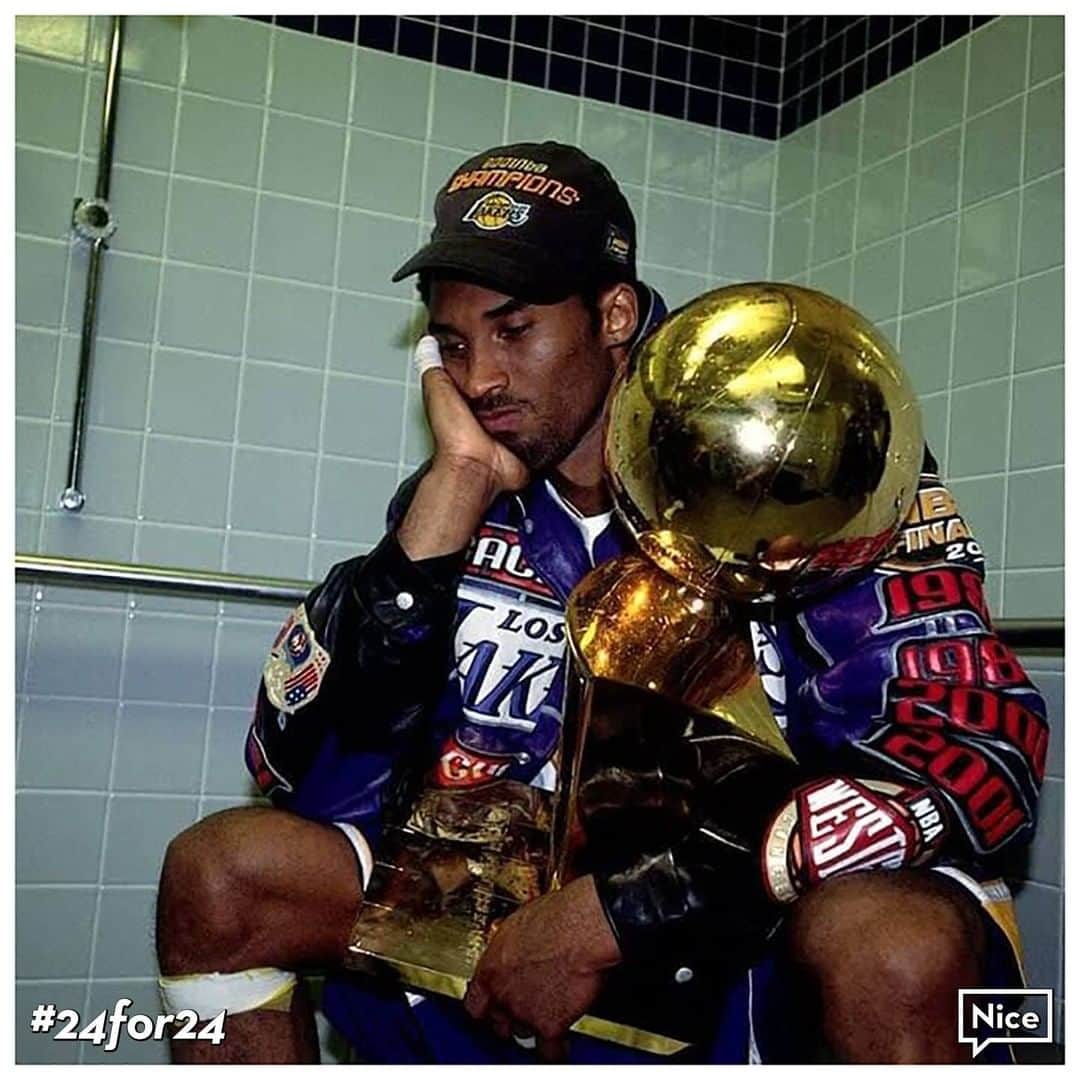 Nice Kicksさんのインスタグラム写真 - (Nice KicksInstagram)「#24for24 Kobe and the Lakers won a second consecutive NBA Championship in 2001 defeating his former hometown team Philadelphia 76ers. The Sixers were led by ‘96 Draft Class First Pick Allen Iverson who was the league MVP that season. After a 48 point performance by AI and Game 1 loss by the Lakers, Kobe and the squad didn’t lose another game by winning four consecutive games to win the NBA Finals. Game 5 was played in Kobe’s former hometown of Philadelphia which added another layer to the Kobe story. After winning the Back-to-Back title, Kobe was famously photographed wearing a Jeff Hamilton jacket in the shower holding onto the trophy deep in thought. It would be later revealed that Kobe, who had recently had family-related stress following his proposal to his wife Vanessa, was sad that his father was not on hand in Philadelphia during his performance in the NBA Finals.  Despite wearing the adidas The Kobe II sneakers all season long and winning a championship, it would be the last season that Kobe would wear adidas shoes.」1月28日 4時52分 - nicekicks