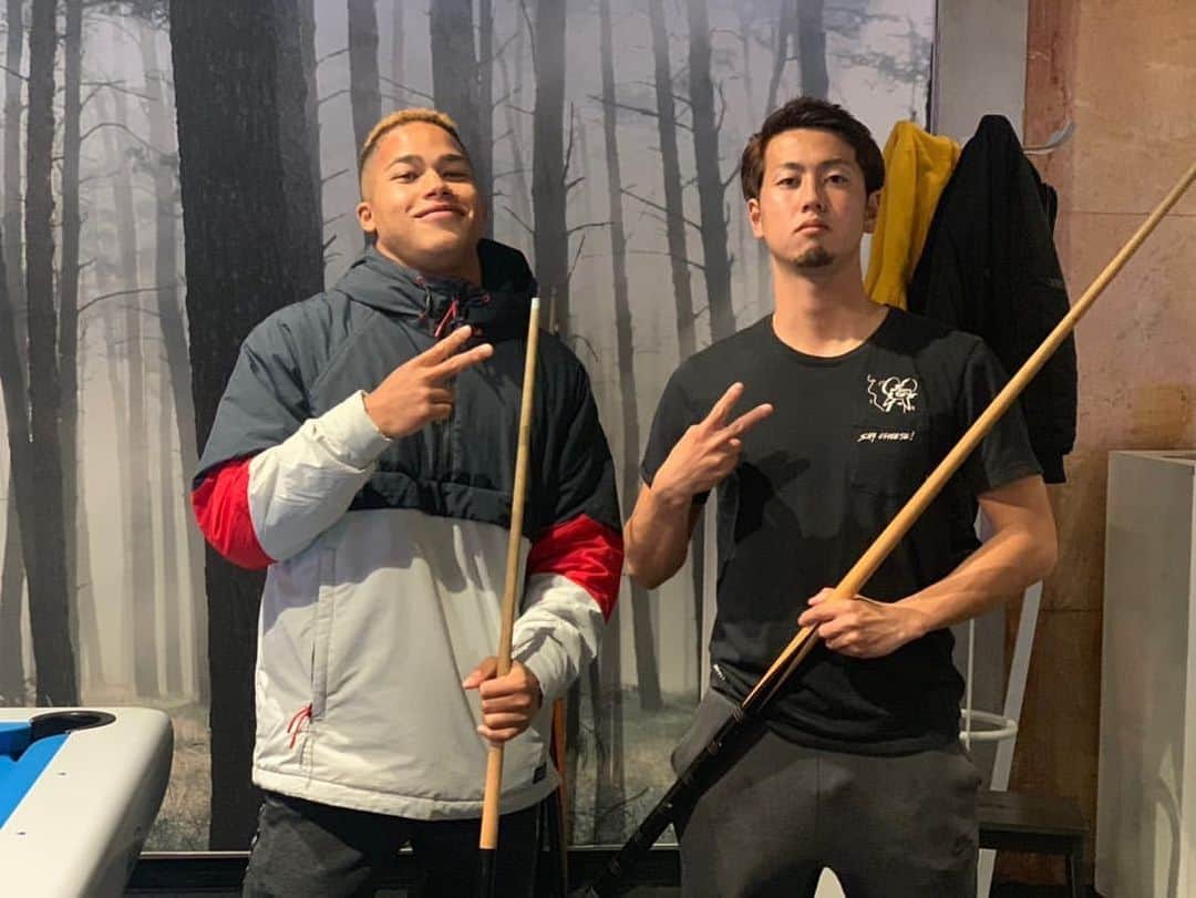 安西海斗のインスタグラム：「Sempre juntos👍🤝 #braga#portugal#biliyard」