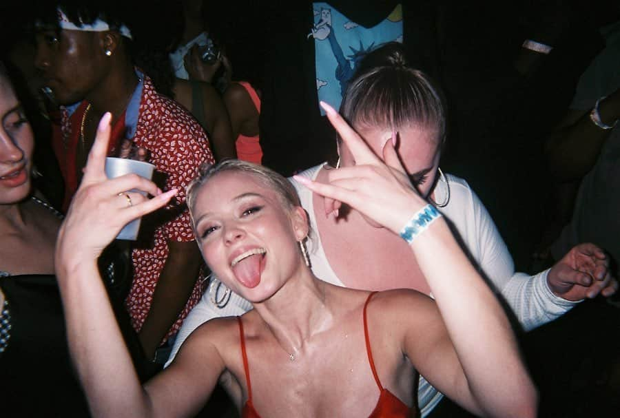 ザラ・ラーソンさんのインスタグラム写真 - (ザラ・ラーソンInstagram)「Jamaica disposables p1」1月28日 5時56分 - zaralarsson