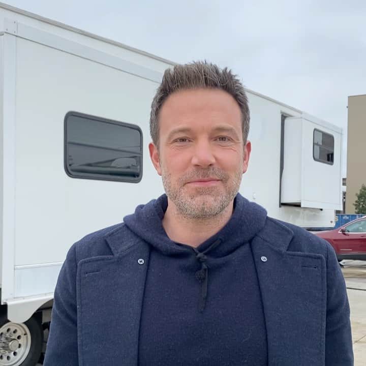 ベン・アフレックのインスタグラム：「I can't make it to #Sundance tonight for the premiere of #TheLastThingHeWanted but wanted to send you all a quick message from set. This was a really awesome project with the incredible Dee Rees, Anne, Willem and the whole crew. Excited for you to see it. @netflixfilm」