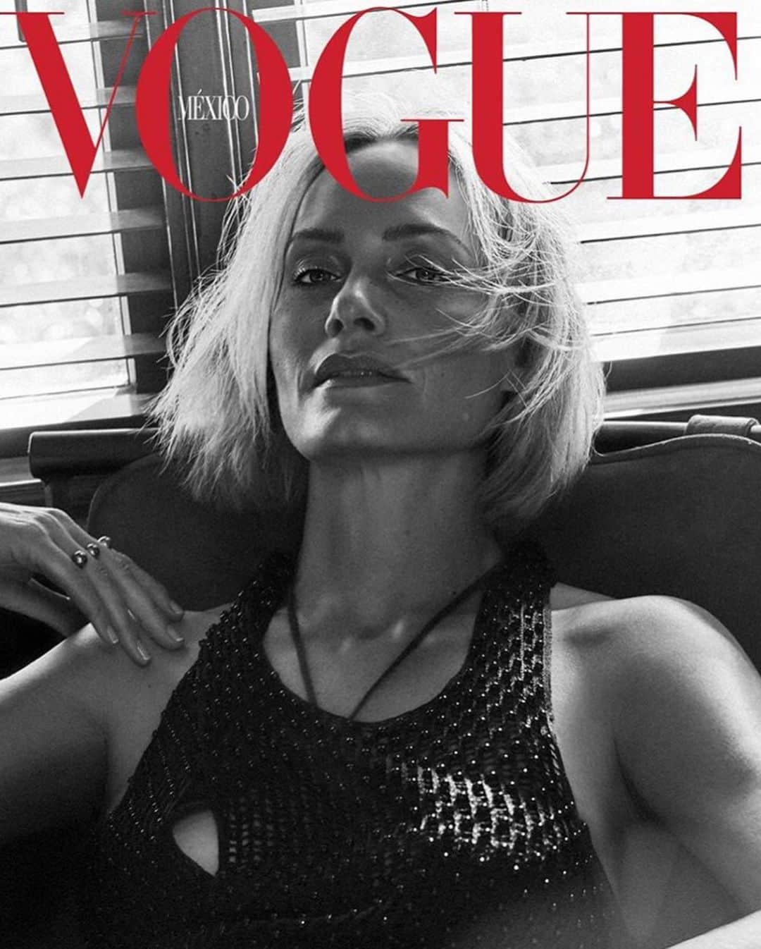 IMG Modelsさんのインスタグラム写真 - (IMG ModelsInstagram)「V for Valletta. ☮️ #AmberValletta (@ambervalletta) covers @voguemexico. #📷 @alique_studio #👗 @elissasantisi #✂️ @teddycharles35 #💄 @patidubroff #👸🏼 #IMGstars」1月28日 7時30分 - imgmodels