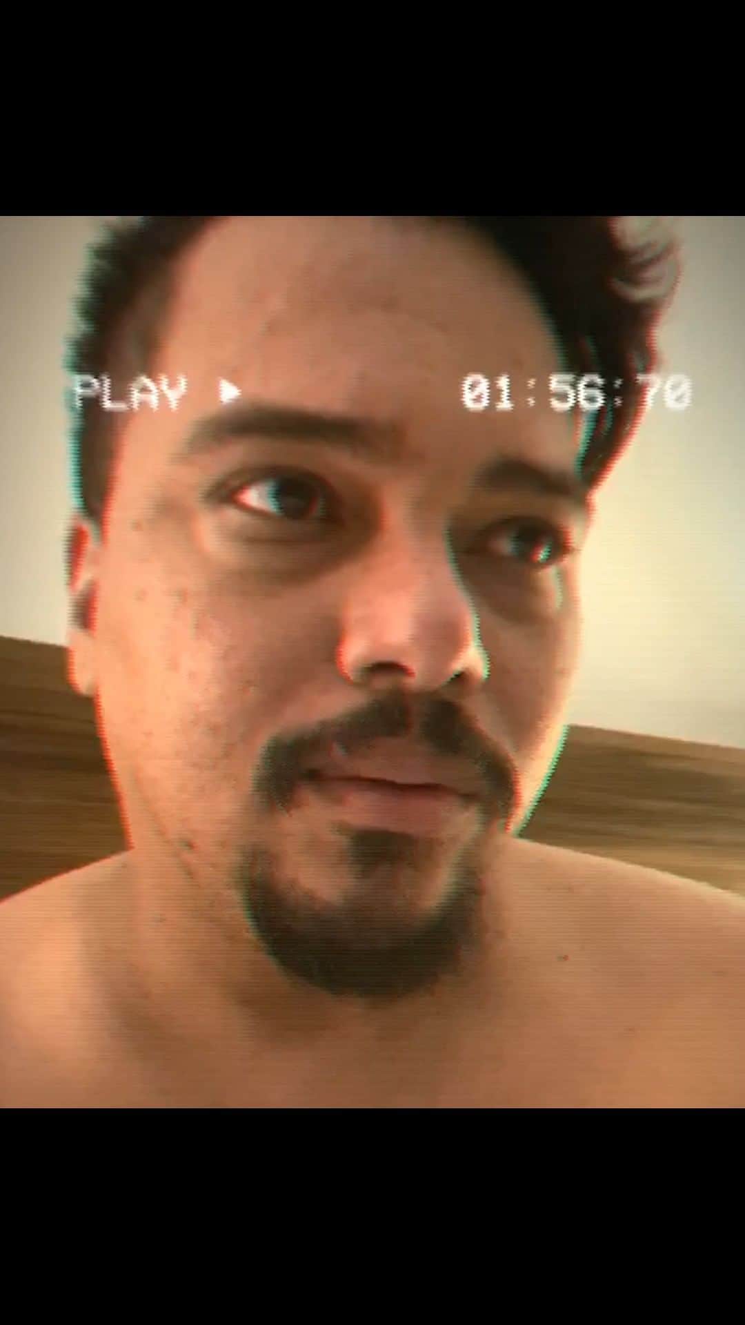 Sorriso Marotoのインスタグラム：「E pra não perder nada do que está passando pela cabeça, @bcbrunocardoso resolve gravar um vídeo pra explicar pro @eusergiojr a sua inspiração. Assista a mais um capítulo da #WebSerieAMA」