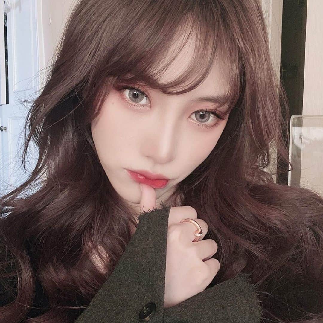 原涼香のインスタグラム：「白肌プレミアムカラー🇨🇳✨ 『 lavender beige 💜 』 ㅤㅤㅤㅤㅤㅤㅤㅤㅤㅤㅤㅤㅤ ✔︎ お肌を白く♡ ✔︎ 髪の毛をキレイに魅せる♡ ㅤㅤㅤㅤㅤㅤㅤㅤㅤㅤㅤㅤㅤ 中国美女もやってます💞 ㅤㅤㅤㅤㅤㅤㅤㅤㅤㅤㅤㅤㅤ」
