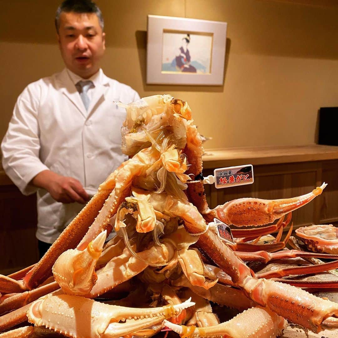 松本隆さんのインスタグラム写真 - (松本隆Instagram)「芸術品のような大根の煮物。蟹の塔。大垣先生と。」1月28日 17時45分 - takashi_matsumoto_official