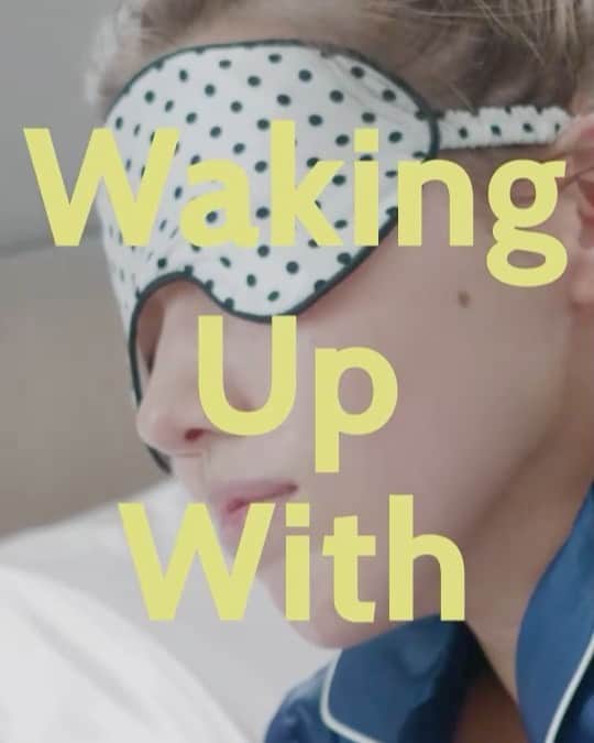 仲里依紗のインスタグラム：「. @ellejapan 新シリーズ動画 「 Waking Up With」に出演しました🌞✨ 私のリアルな寝起きどっきり！？w的な 毎朝のルーティンをおしゃれに撮影していただきました☺️💕 Waking Up With のフルムービーは🎥 ELLEのYoutubeチャンネルをチェックしてね😘❣️❣️❣️ ストーリーでswipe upで飛べるようにしとくので是非〜💛 . . .  https://youtu.be/ohSdb5QkugE」