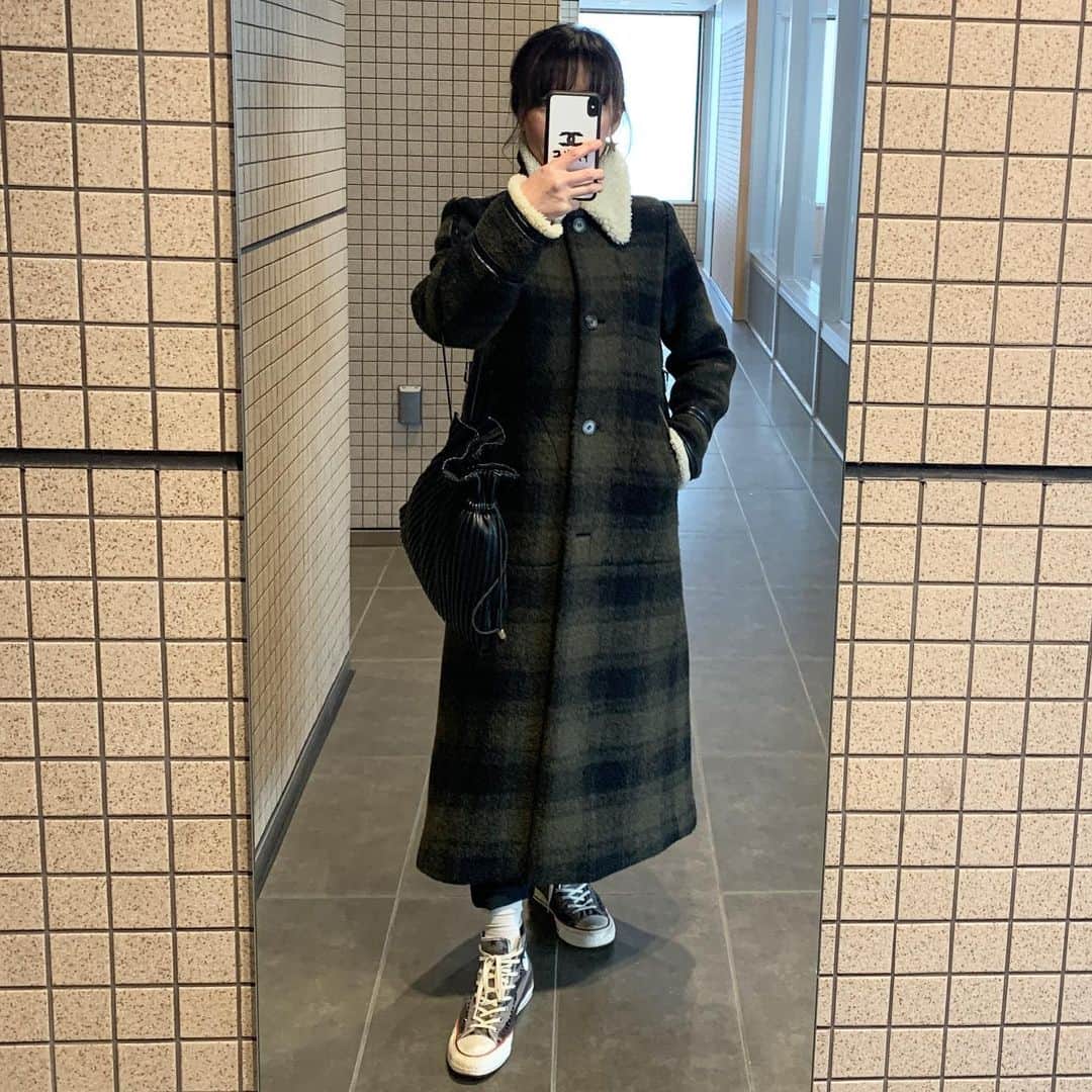 mitsuxmitsu24のインスタグラム：「Ootd * * 久しぶりにコート着たw 何年か前のマルジェラ。 * 海行きたかったけどさすがにくじけたw * * #ootd #mm6maisonmargiela」