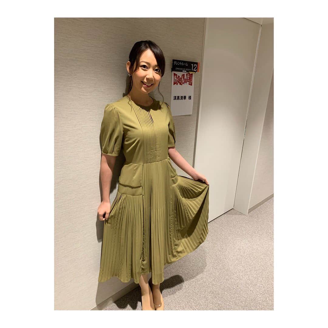 須黒清華のインスタグラム：「この後18:55からは 「ありえへん∞世界」2時間スペシャル〜✨ 今日のゲストは梅沢富美男さん、矢田亜希子さんです‼︎ . ずっと憧れだった矢田さんにお会いできて、とっても嬉しい収録でした😍 凛とした美しさがあって、とってもお茶目で可愛くて💕 あんな風になりたい！ と言ったら、村上さんに「無理や‼︎」と言われました😭笑 わかってます〜😭笑  ちなみに写真はちょっと前のものです💦  #ありえへん世界 #関ジャニ #梅沢富美男 さん #矢田亜希子 さん #村上信五 さん #安田章大 さん #美輪明宏 さん #宮崎哲弥 さん #意表をつく大調査 #整形カミングアウト #衝撃映像」