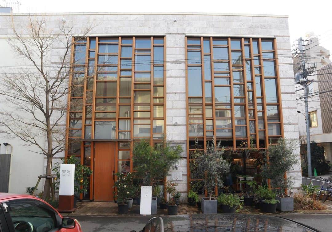 石井輝明のグルメインスタ