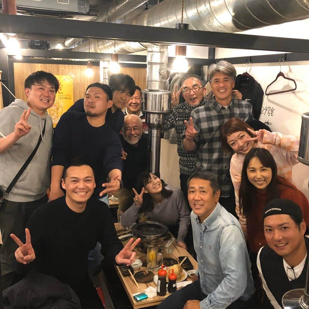 上杉あずささんのインスタグラム写真 - (上杉あずさInstagram)「. #城島健司 さん壮行会🍻 貴重な会に呼んで頂きました🙇‍♂️ お話したかった諸先輩方もいらしてて、すごく勉強になりました＆楽しかったです😍☺️ ありがとうございました❣️❣️ . #城島健司 さん #攝津正 さん #城島さんの下敷きまだ実家にあります #小雪さん可愛すぎた #お話出来て嬉しかったです #加藤恭子さん美人すぎた #いつかそんなママになりたいです #上田のおいちゃんプリティすぎた #おでこの絆創膏はよ取れますように #たくさん社会勉強させて頂きました #〇八ホルモン #美味すぎた #緊張してたからずっと食べてた #お腹はち切れた🐷  #ご馳走様でした #ありがとうございました」1月28日 18時24分 - azumacks