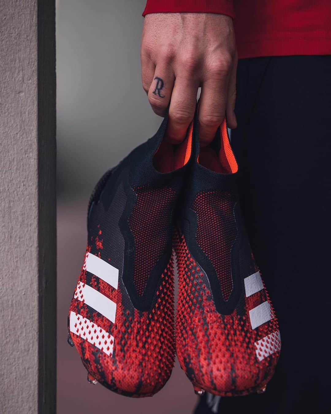 イヴァン・ラキティッチのインスタグラム：「R❤ #Predator #createdwithadidas」