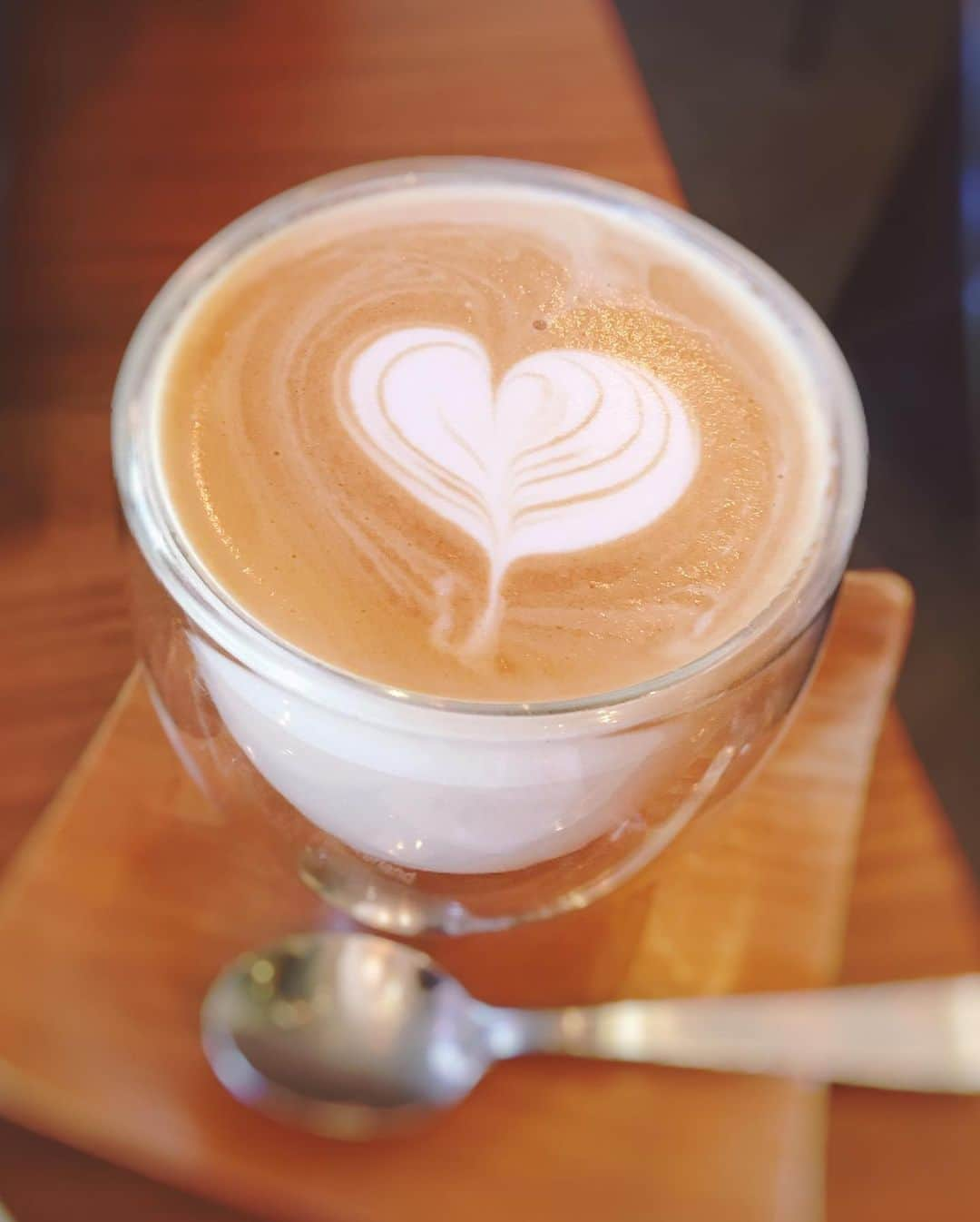 菜那くららさんのインスタグラム写真 - (菜那くららInstagram)「＊﻿ sweets🧁💓﻿ ﻿ ふわっふわのパーンケーキ🥞✨﻿ ﻿ クラブハリエのチョコサンド🍫﻿ ﻿ モンブラン🌰﻿ ﻿ あぁ〜甘い物食べてる時って﻿ 本当に幸せです❤️﻿ ﻿ 温かいカフェラテでほっこり☺️☕️✨﻿ ﻿ ﻿ ﻿ ずっと行ってみたかった #512cafe_and_grill ﻿ #ブリュレパンケーキ #抹茶パンケーキ﻿ #ふわっふわ #プルプル すぎてびっくり‼️﻿ ﻿ 家族から🎁 #クラブハリエ #チョコサンド﻿ #モンブラン #栗﻿ #カフェ #パンケーキ #スイーツ」1月28日 10時22分 - nana_kurara