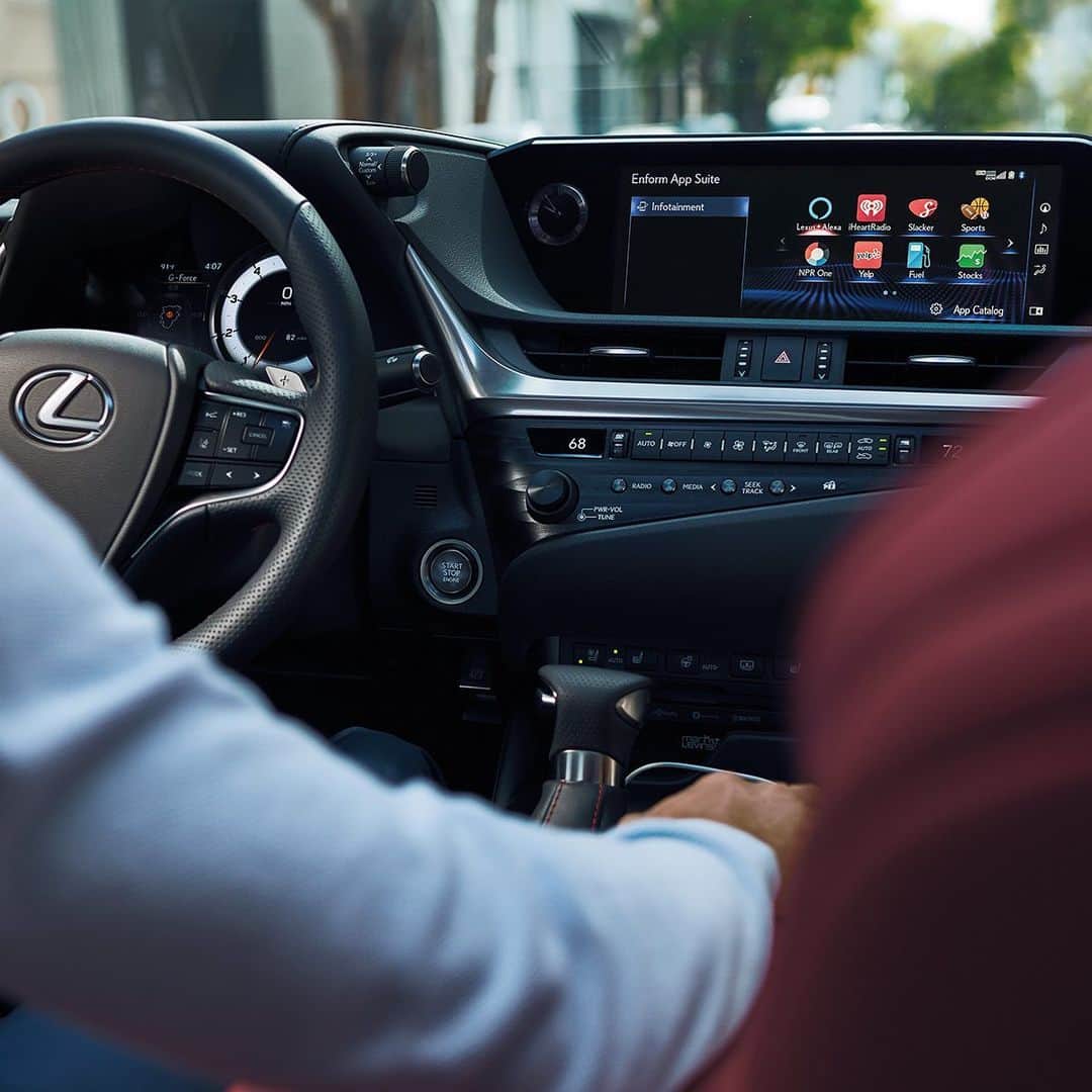Lexus USAのインスタグラム：「The @MarkLevinson PurePlay sound system was designed exclusively for Lexus and creates an audio experience that immerses the cabin in multidimensional sound. What new songs have you added to your driving playlist?」
