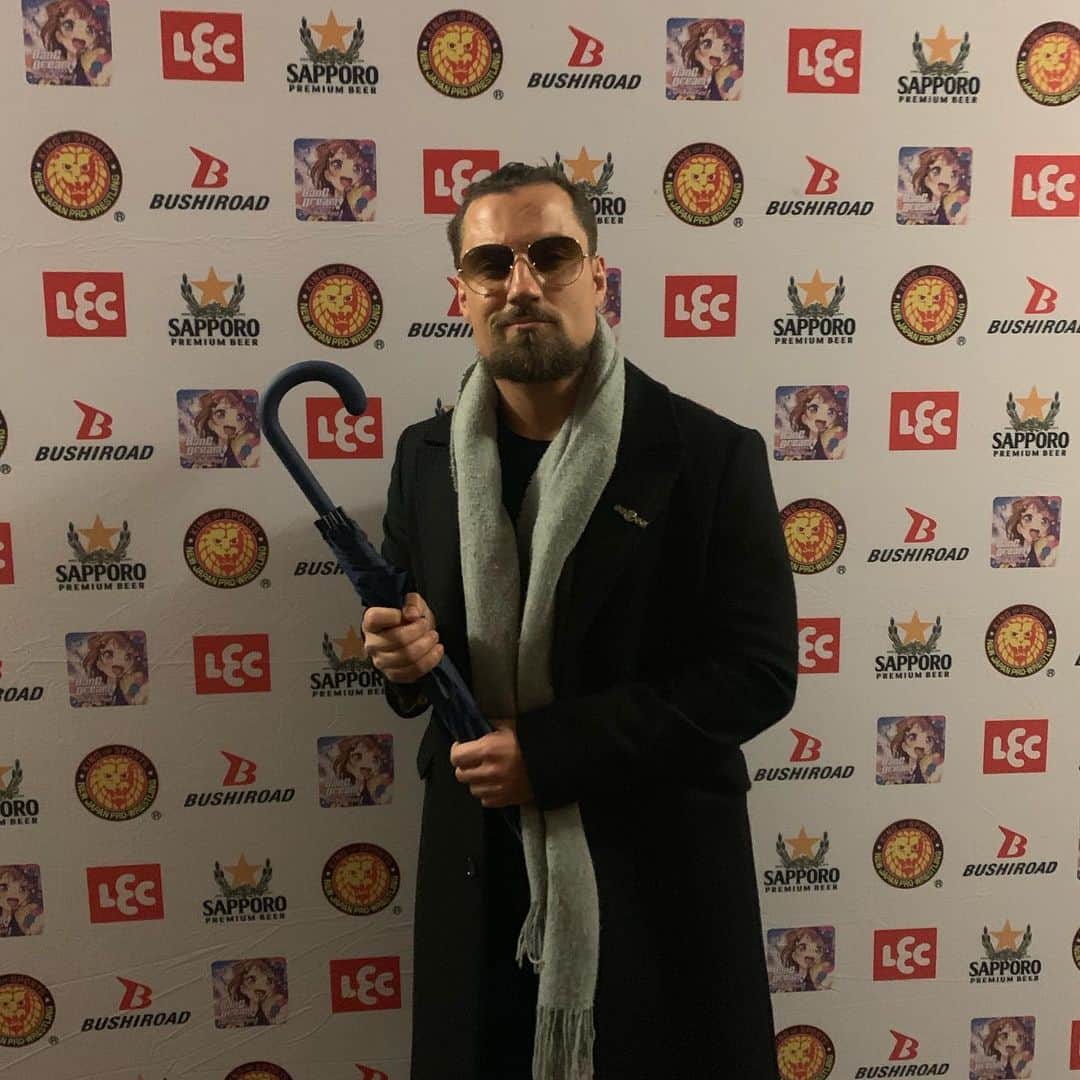 マーティ・スカルのインスタグラム：「It’s good to be back, New Japan!  #villain ☔️」