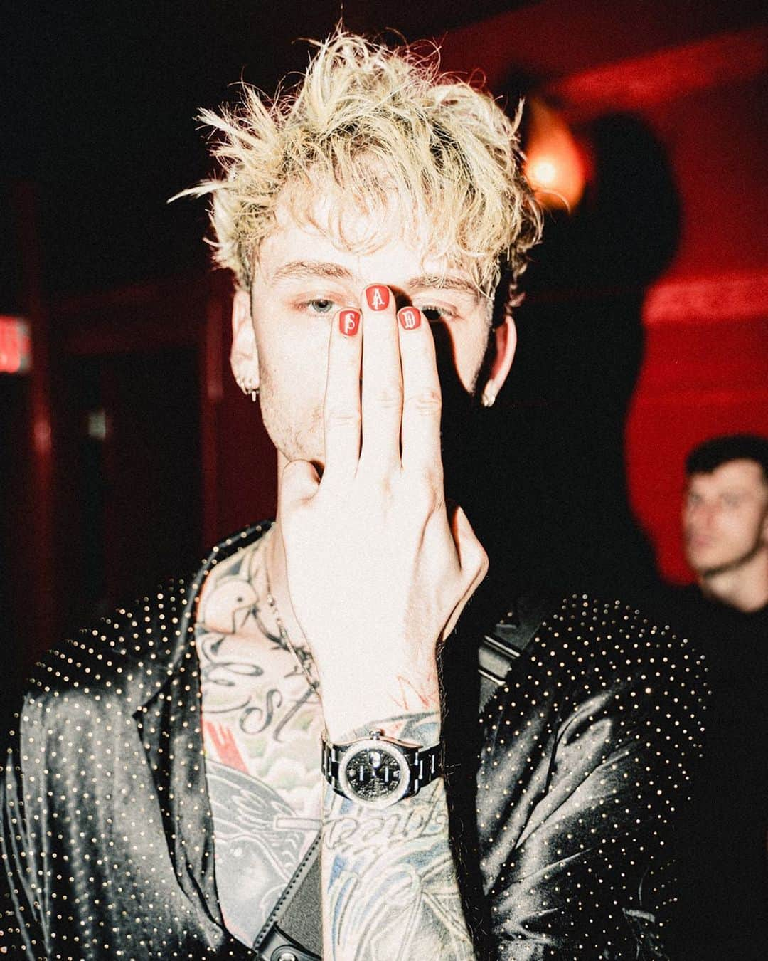 Young Gunnerさんのインスタグラム写真 - (Young GunnerInstagram)「mood 💅🏼」1月28日 12時08分 - machinegunkelly