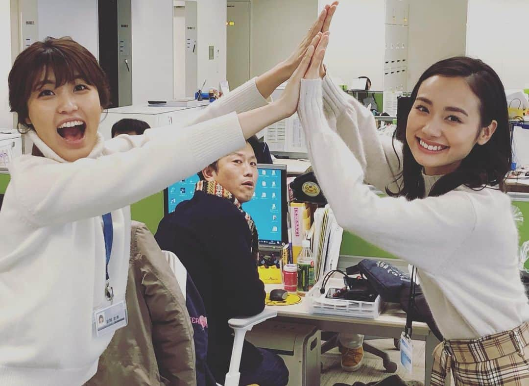 北海道テレビ「イチオシ！モーニング」さんのインスタグラム写真 - (北海道テレビ「イチオシ！モーニング」Instagram)「ハ〜イタッチ！イチモニでは、皆さんのハイタッチ写真&動画を募集中！たくさんのご応募お待ちしております。投稿はコチラから！ https://www3.htb.co.jp/douga/ichi/pc/ #イチモニ #ハイタッチ #7時前の占いコーナーで放送中 #室岡里美 #ルナ #林和人 #イチオシ #htb」1月28日 12時50分 - htb_ichimoni