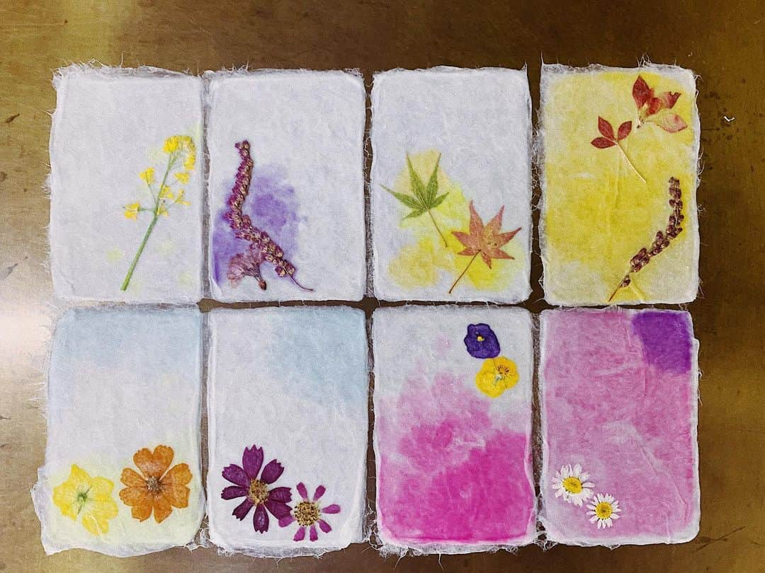 中村優さんのインスタグラム写真 - (中村優Instagram)「和紙作り体験で私は葉書を作りました🌼🌸 #なかなか日本#tvk @kei_takeoka」1月28日 12時46分 - nkmr_yu