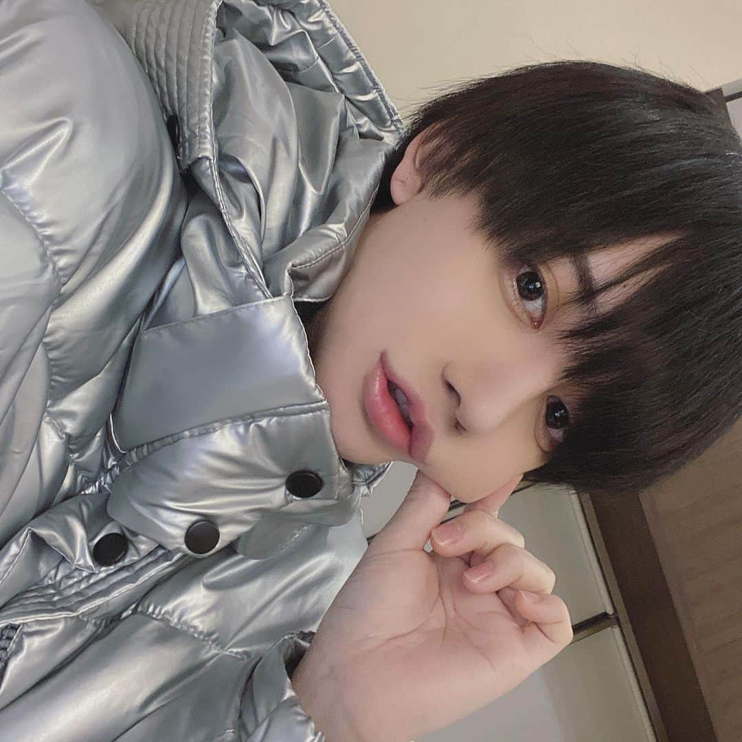 やっぴのインスタグラム：「初めて前髪エクステつけた😳😳😳馴染みすぎて感動、、、」