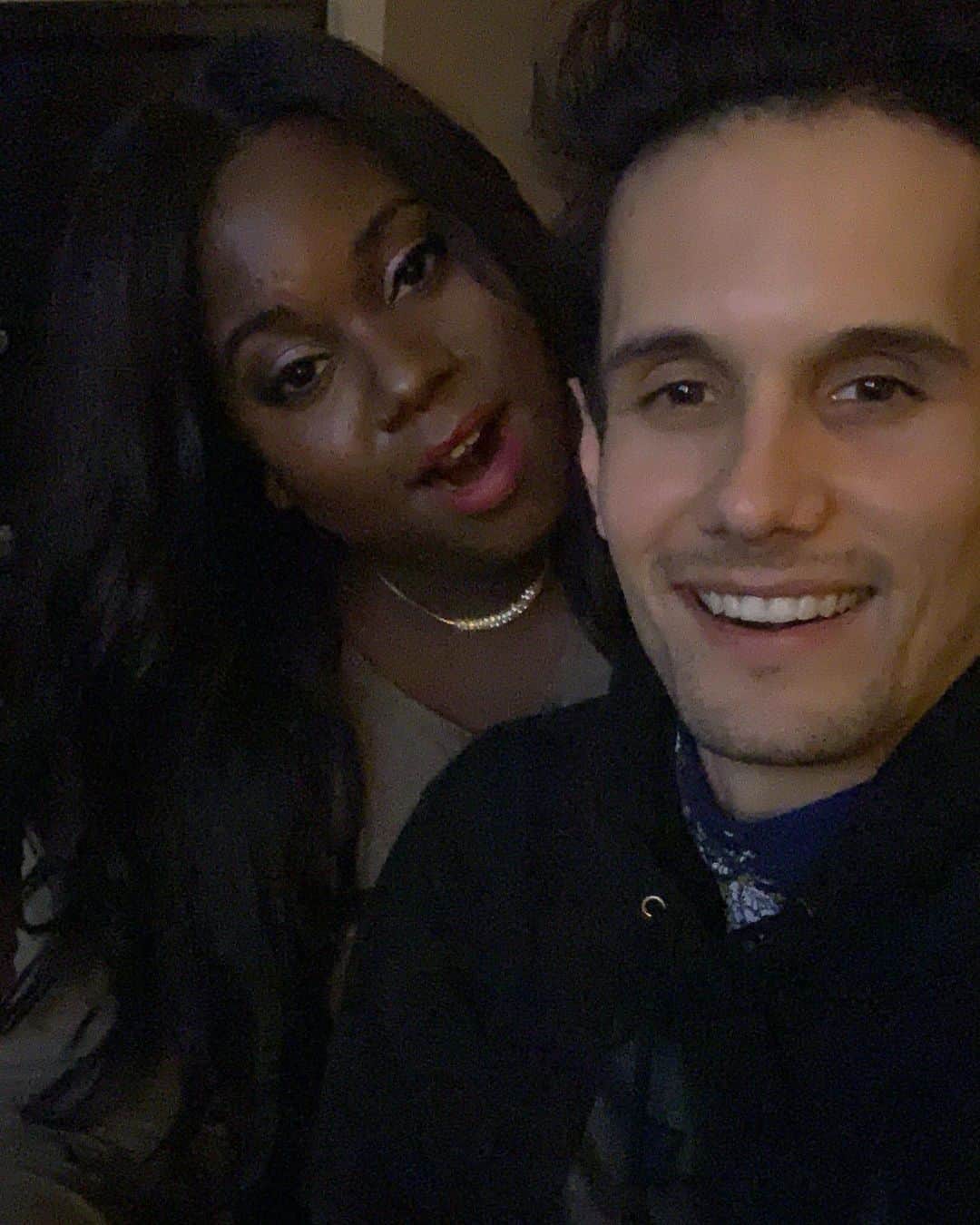 アレックス・ニューウェルのインスタグラム：「I looked too good so I had to post this.... oh and @ricolebron was there...」