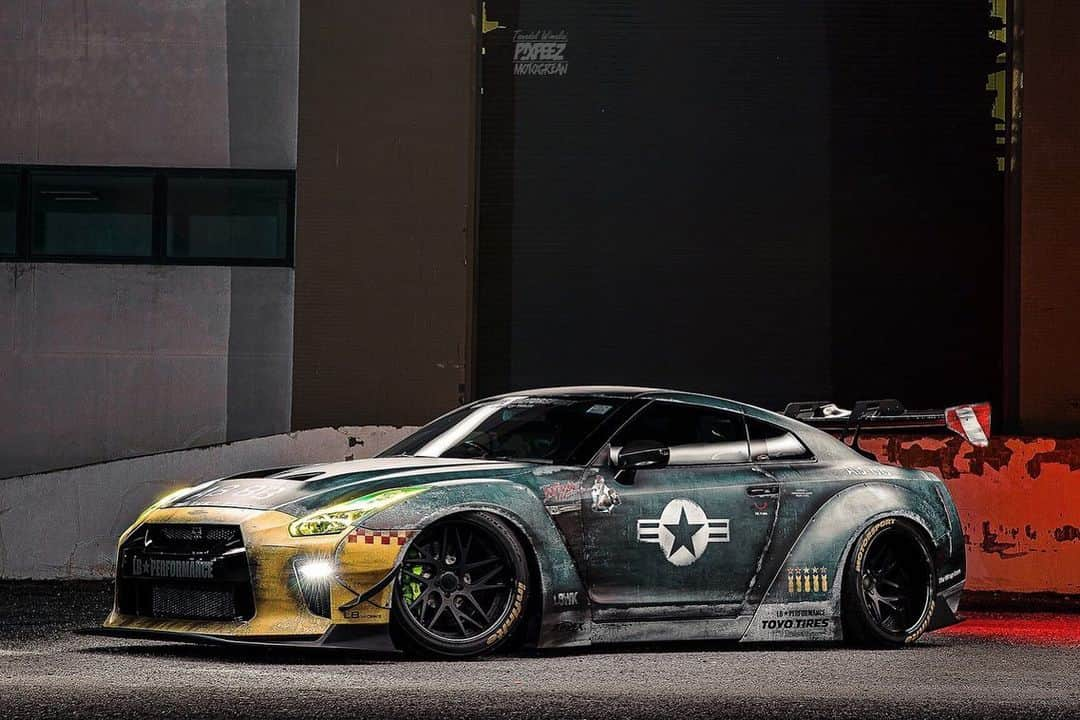 Wataru Katoさんのインスタグラム写真 - (Wataru KatoInstagram)「First LB WORKS GTR Type 1.5 in Thailand 🇹🇭!! Army style !! Photo by @zentrady_lb  Special thanks to @infinite_motorsport & @libertywalk_thailand & @janim78 & @punyawi_suphan & @armulo.t & @ahamix & @marymeawv12 & @biley_twinb & @thewrapicon & @ttanz & @reckless_new !! @libertywalkkato  #libertywalk #lb #nissan #lbworks #thailand #thailand🇹🇭 #lbperformance #lbwk #gtr #gtr35  #monstercar #army #infinite #airrex #libertywalkthailand」1月28日 12時56分 - libertywalkkato