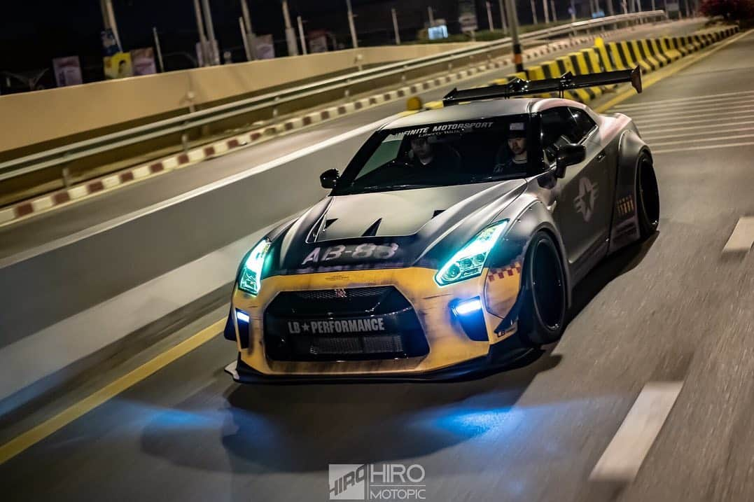 Wataru Katoさんのインスタグラム写真 - (Wataru KatoInstagram)「First LB WORKS GTR Type 1.5 in Thailand 🇹🇭!! Army style !! Photo by @zentrady_lb  Special thanks to @infinite_motorsport & @libertywalk_thailand & @janim78 & @punyawi_suphan & @armulo.t & @ahamix & @marymeawv12 & @biley_twinb & @thewrapicon & @ttanz & @reckless_new !! @libertywalkkato  #libertywalk #lb #nissan #lbworks #thailand #thailand🇹🇭 #lbperformance #lbwk #gtr #gtr35  #monstercar #army #infinite #airrex #libertywalkthailand」1月28日 12時56分 - libertywalkkato