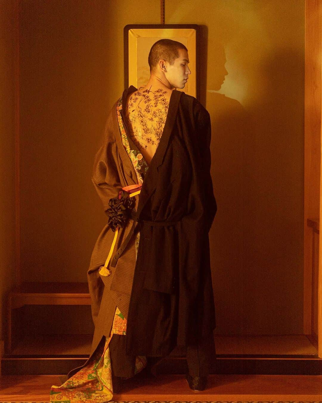 Shun Watanabeさんのインスタグラム写真 - (Shun WatanabeInstagram)「Photography @xixikiwii  Art Direction @lunaikuta  Styling @shun_watanabe  Model @atsukiito_」1月28日 13時00分 - shun_watanabe