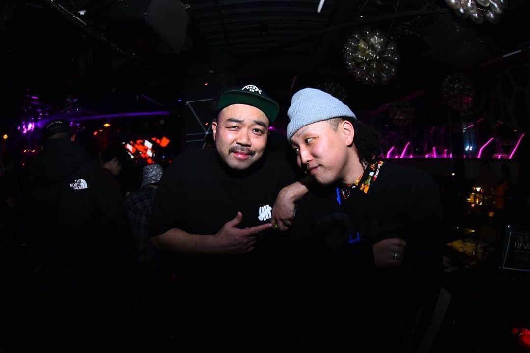 DJ HAZIMEさんのインスタグラム写真 - (DJ HAZIMEInstagram)「1/27/2020 @giraffejapan  Photo📸By @photo_tasuku  #osaka #giraffe #melt #TryHard #BeePMmgmt 次回は2月24日(月)にプレイします⚠️ お近くの方は是非✌️」1月28日 13時32分 - djhazime