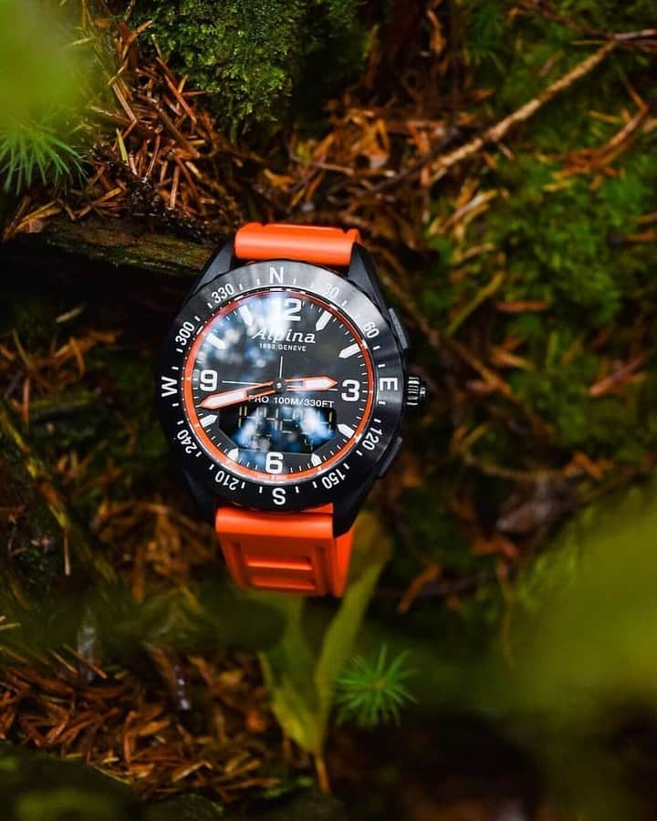 Alpina Watches Japanさんのインスタグラム写真 - (Alpina Watches JapanInstagram)「ㅤㅤ ハイスペックなコネクテッドウォッチが山での軽装に貢献 ㅤㅤ 《アルパイナー X》 AL-283LBO5AQ6  ㅤㅤ #Alpina #AlpinaWatchesJapan #swissmade #swisswatch #watch #wristwatch #sportwatch #outdoor #alpiner #smartwatch #chronograph #worldtimer #UV #altimeter #compass #quartz #10atm #RubberStrap #アルピナ #アルピナウォッチ #スイス時計 #時計 #腕時計 #スポーツウォッチ #アウトドア #アルパイナー #スマートウォッチ  #ワールドタイマー #UVセンサー #高度計」1月28日 19時00分 - alpinawatchesjapan