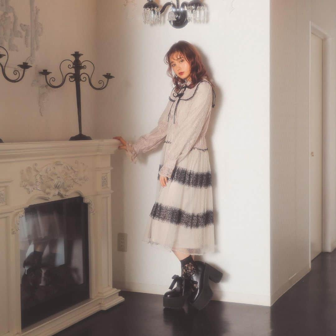 BUBBLESさんのインスタグラム写真 - (BUBBLESInstagram)「ㅤㅤㅤㅤㅤㅤㅤㅤㅤㅤㅤㅤㅤ ⚜️BUBBLES  NEW ARRIVAL⚜️ ㅤㅤㅤㅤㅤㅤㅤㅤㅤㅤㅤㅤㅤ ☑︎ fur collar lace one piece ￥8,250 color : beige/black/blue http://www.sparklingmall.jp/fs/sparklingmall/BS70081 ㅤㅤㅤㅤㅤㅤㅤㅤㅤㅤㅤㅤㅤ ______________________________________________  #bubblestokyo #bubbles_harajuku #bubbles_shibuya #bubblessawthecity #bubbles  #fashion #style #newarrival」1月28日 17時05分 - bubblestokyo