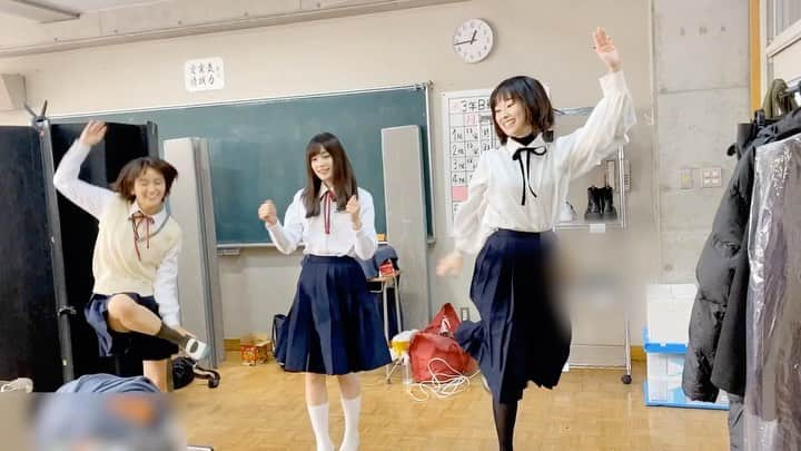 【公式】女子高生の無駄づかいのインスタグラム