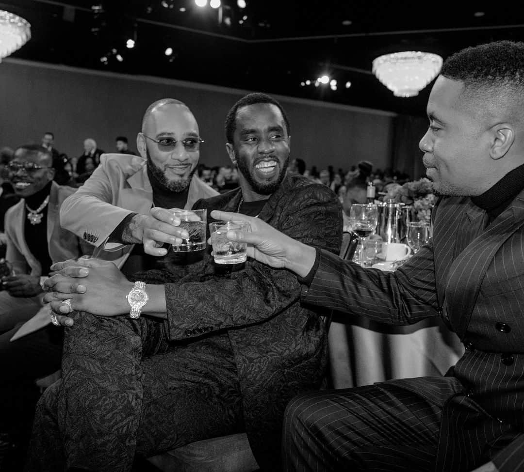 スウィズ・ビーツさんのインスタグラム写真 - (スウィズ・ビーツInstagram)「The night we celebrated @diddy at the @clivejdavis party.」1月29日 2時49分 - therealswizzz