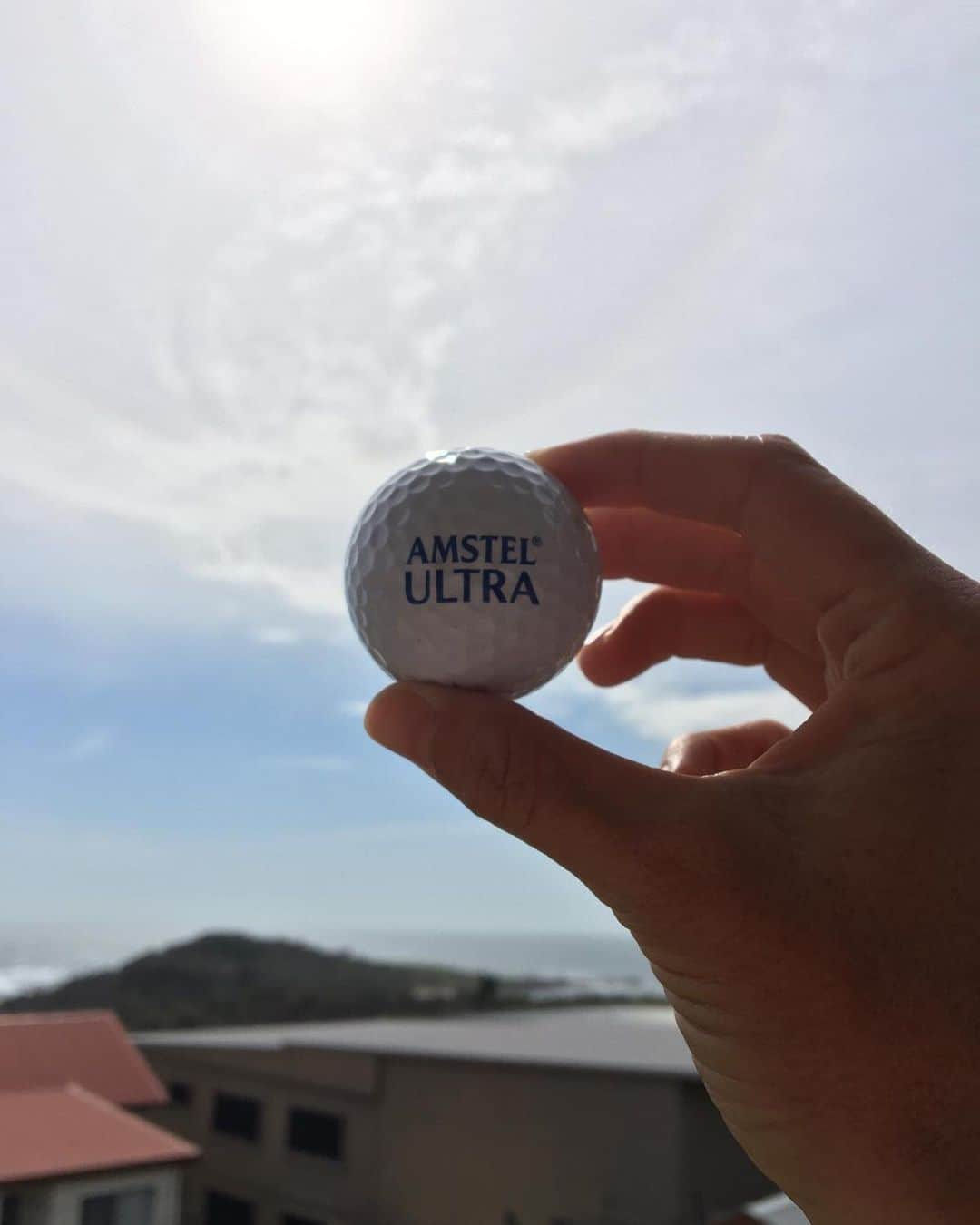 アレハンドラ・ジャネサさんのインスタグラム写真 - (アレハンドラ・ジャネサInstagram)「Birdie time down under! 🦘 @amstelultra #challengerteam」1月29日 2時47分 - alellaneza