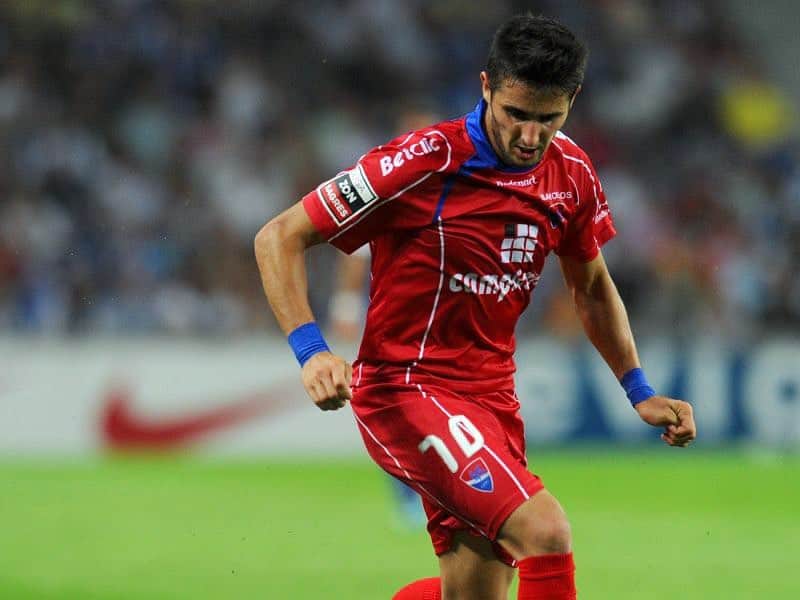 ウーゴ・ヴィエイラのインスタグラム：「Came back home @gilvicente.fc 🦁」