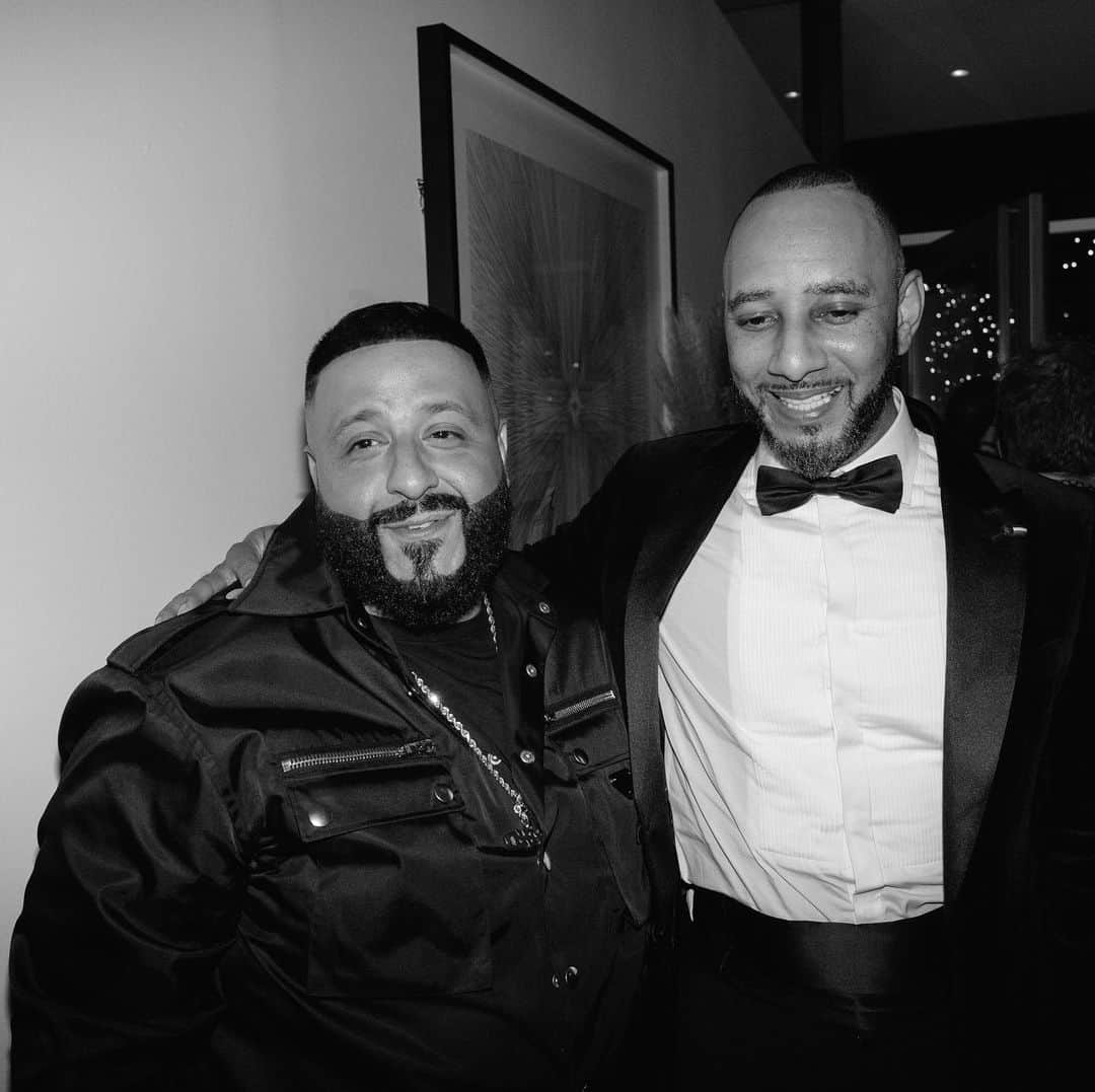 スウィズ・ビーツさんのインスタグラム写真 - (スウィズ・ビーツInstagram)「Congrats to @djkhaled on his 1st Grammy he worked his ass off for it🙌🏽 The DJs win again 🙌🏽🙌🏽🙌🏽」1月29日 2時56分 - therealswizzz