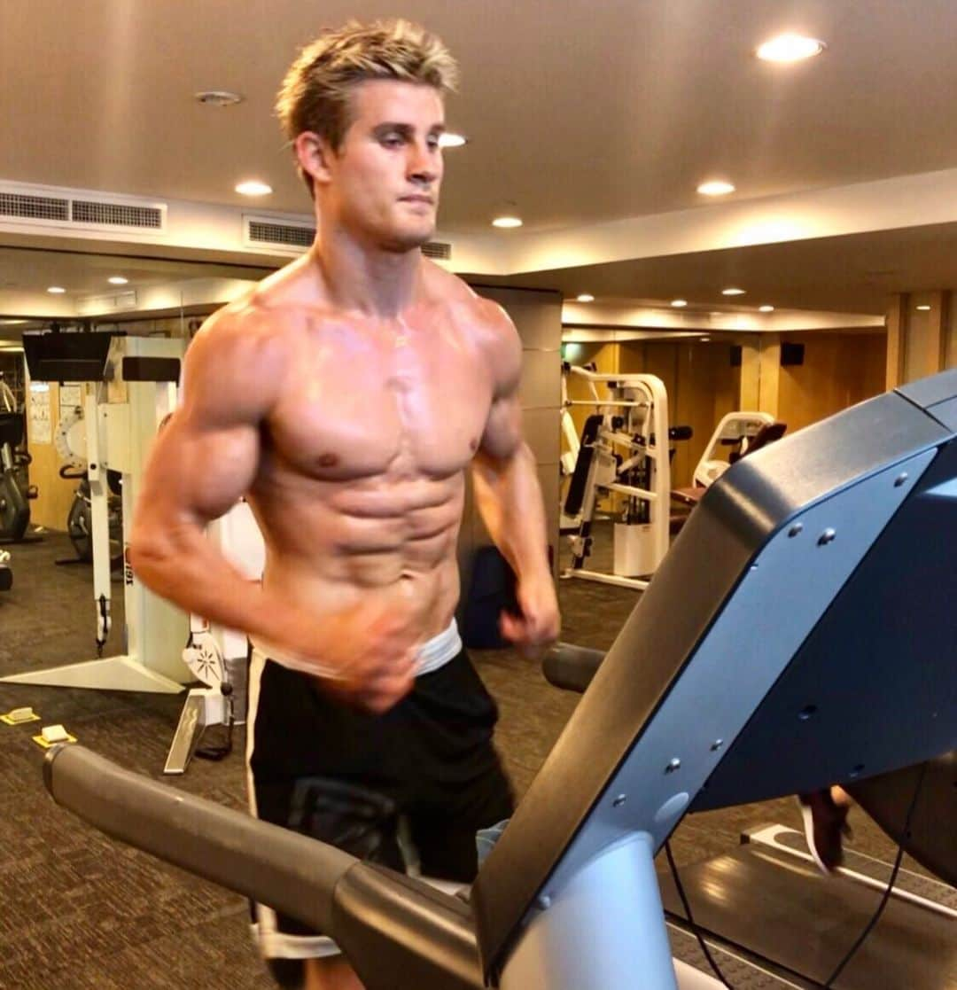 セージ・ノースカットさんのインスタグラム写真 - (セージ・ノースカットInstagram)「Cardio ✔️」1月29日 3時51分 - supersagenorthcutt