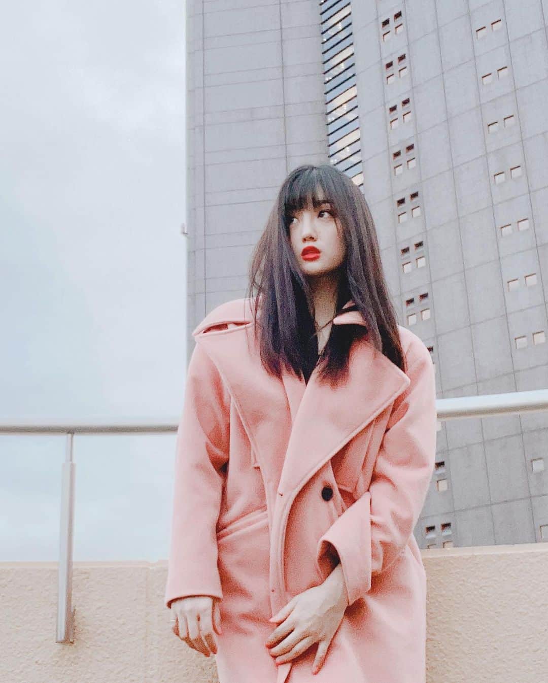 小寺真理さんのインスタグラム写真 - (小寺真理Instagram)「最近よく着ているアウターも #HOTPING さんのものです。  ピンク可愛い〜」1月28日 19時27分 - koteramaricorin