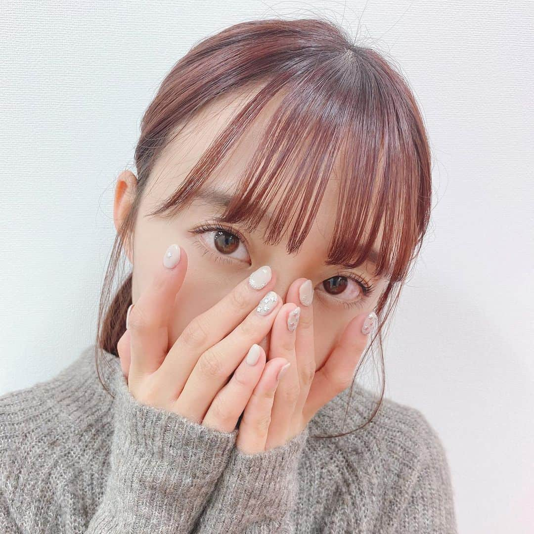 渡邉幸愛さんのインスタグラム写真 - (渡邉幸愛Instagram)「ネイル変えたよ〜〜ゆうて💅 #ネイルデザイン #komenail」1月28日 19時52分 - koume_watanabe.official