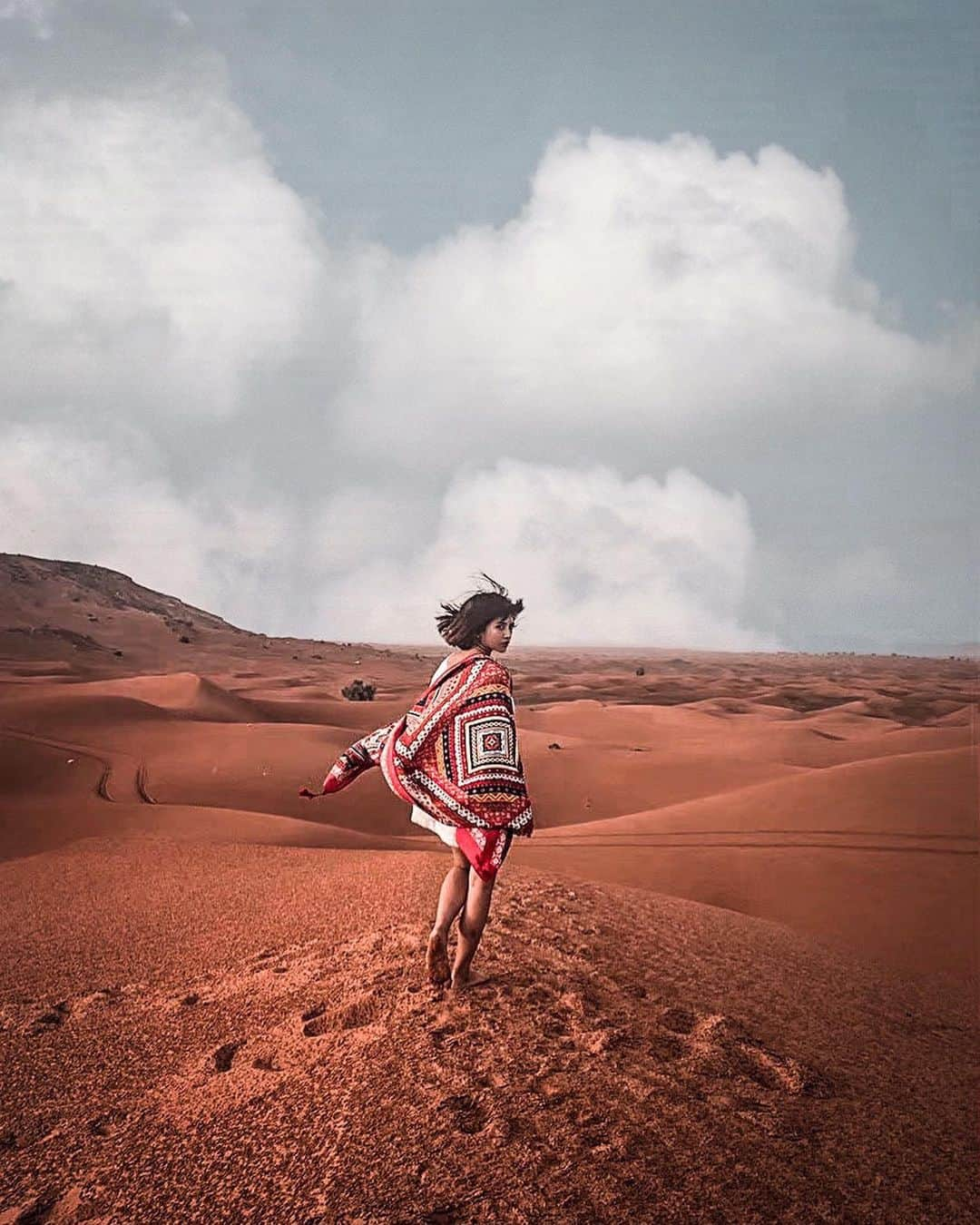 VIENNAさんのインスタグラム写真 - (VIENNAInstagram)「🐫 ・ ・ ・ #dubai#uae#reddunesafari#desert#travel#like4like#follow4follow#followforfollow#travel#trip#diet#sexy#likeforlike#makeup#tagsforlikes#f4f#vsco#lightroom#コーデ#おしゃれさんと繋がりたい#ボブ#ダイエット#写真好きな人と繋がりたい#ドバイ#砂漠#インスタ映え」1月28日 19時53分 - viennadoll_official