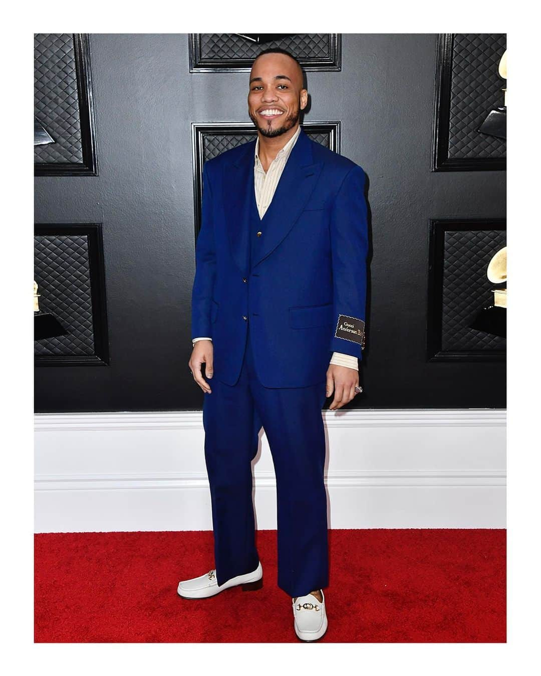 グッチさんのインスタグラム写真 - (グッチInstagram)「At the #GRAMMYs, winner of ‘Best R&B Album’ for 'Ventura' and ‘Best R&B Performance’ for ‘Come Home’, @anderson._paak wore a custom #Gucci three-piece suit with patch detail, silk  dress shirt, leather loafers with Interlocking G Horsebit detail and #GucciJewelry rings. #GucciTailoring @alessandro_michele #AlessandroMichele @recordingacademy #AndersonPaak」1月28日 19時54分 - gucci