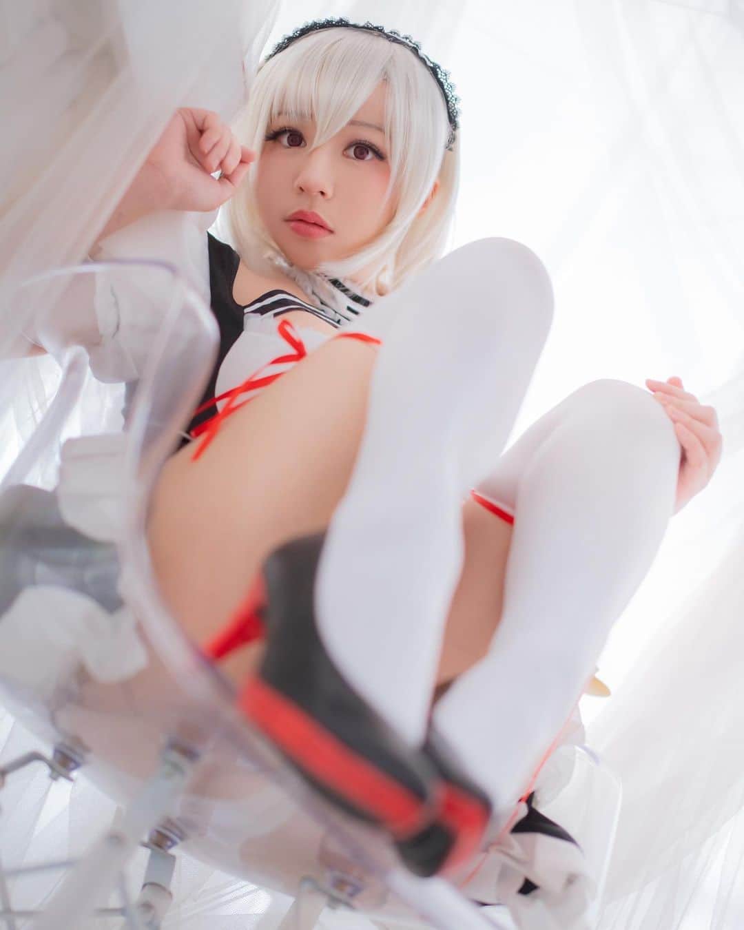千尋のインスタグラム：「「我親愛的指揮官❤️請問有什麼需要幫助的嗎？」 提醒大家！千尋的新刊預購剩下最後2天了！ 特典版現場無法購買 數量不多了要把握最後機會喔☺️ 露天預購★https://pse.is/PA84P 表單預購★https://forms.gle/jmq6nPJ6t7pvEKmT8 海外場取預約★ Oversea FF35 & CWT54 pre-order https://forms.gle/4gLtx3x84LayM9BMA 『FF35X碧藍航線X愛宕X天狼星』寫真預購中~1/30」