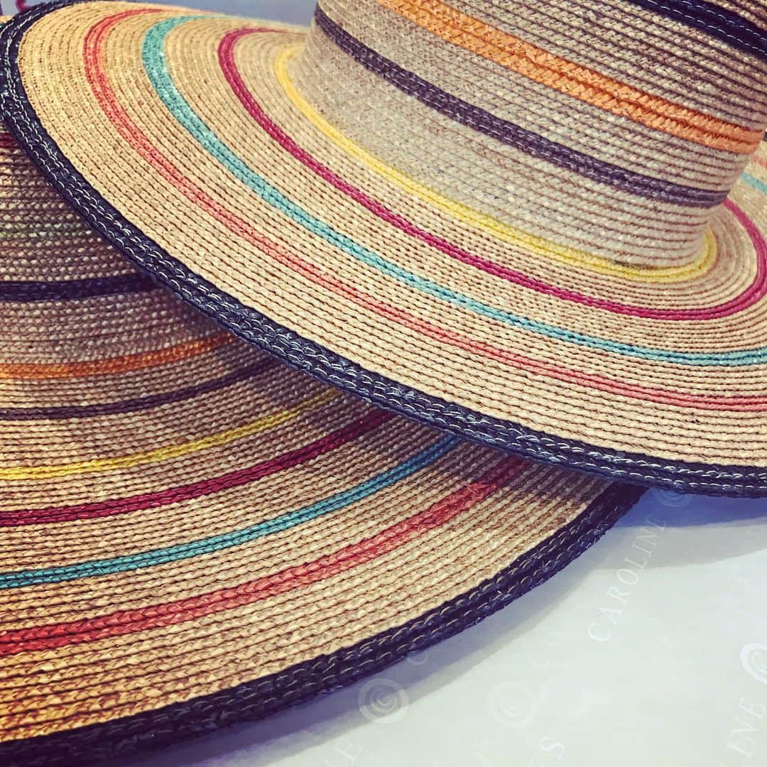 キャロライン チャールズのインスタグラム：「Thinking ahead! New accessories arriving for Spring Summer, perfect for holidays ☀️ #hats #accessories #summerhat #springsummer #ss20 #style #ladiesaccessories #ladieswear #fashion #fashionista #instafashion #london #england #luxuryfashion #holidays #summerholidays #luxury」